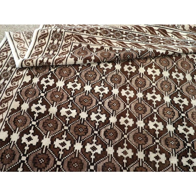 Galerie Shabab Collection Mid-20th Century Turkish Anatolian Accent Carpet For Sale - Image 10 of 10