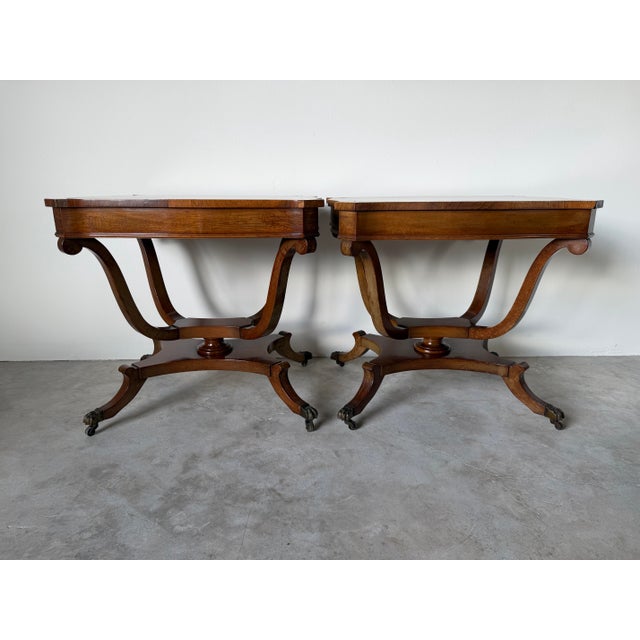 Vintage Eclectic Mahogany Curule-Base Side Tables With Brass Inlay – Pair For Sale In Miami - Image 6 of 18