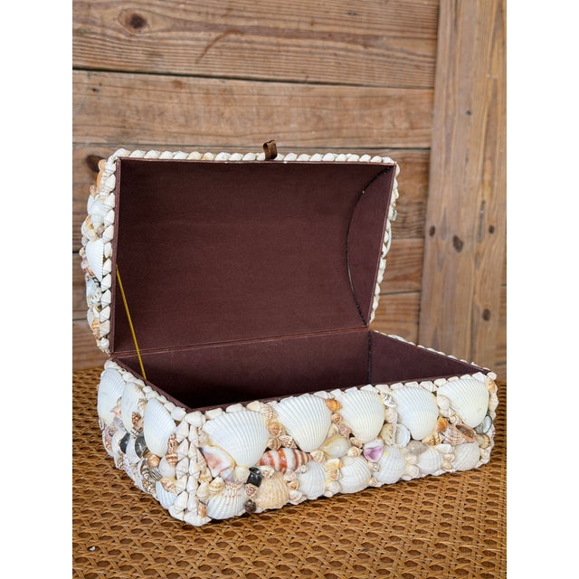 Ivory Vintage Handcrafted Shell-Covered Coastal Keepsake Box For Sale - Image 8 of 11