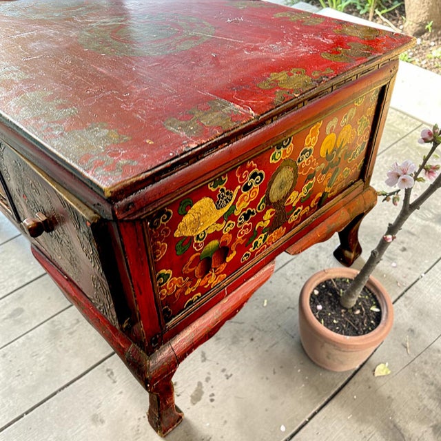 Vintage Chinese Red Lacquer Low Kang Coffee Table With Drawers, Hand-Painted, Mid-20th Century For Sale - Image 9 of 14