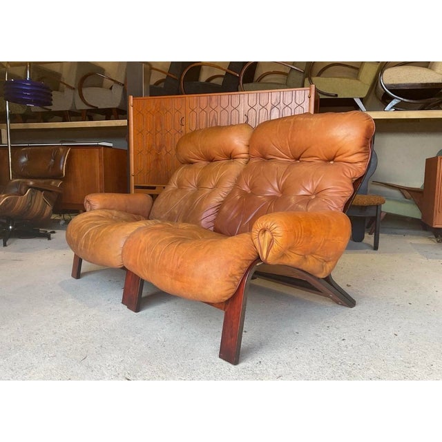 Mid-Century Modern Norwegian Tan Leather Two-Seater Sofa by Oddvin Rykken for Rybo Rykken & Co For Sale - Image 4 of 17