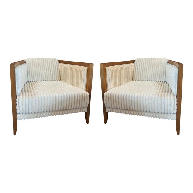 1970's Italian Modernist Lounge Chairs With Flared Frame - Set of 2 For Sale