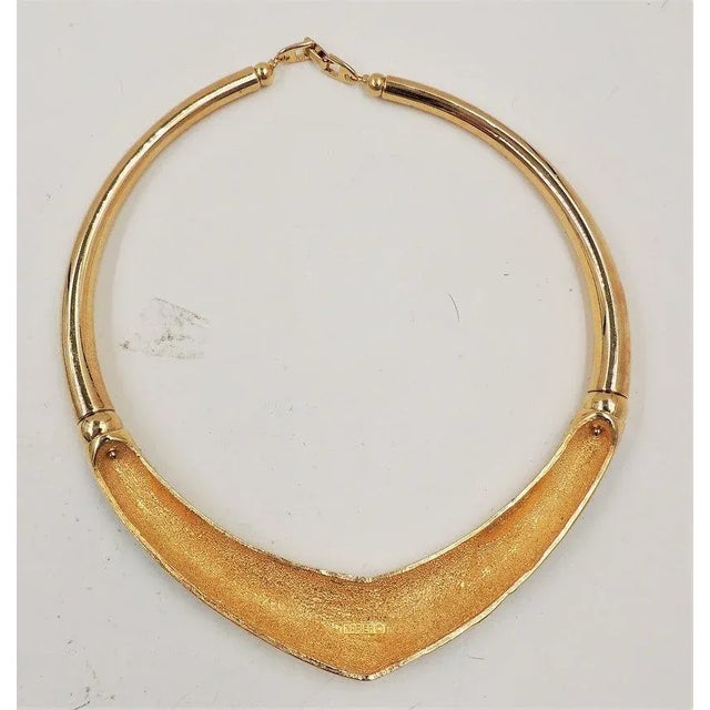 Vintage Signed Napier Book Piece Enamel & Swarovski Rhinestone V Collar Necklace For Sale - Image 9 of 12