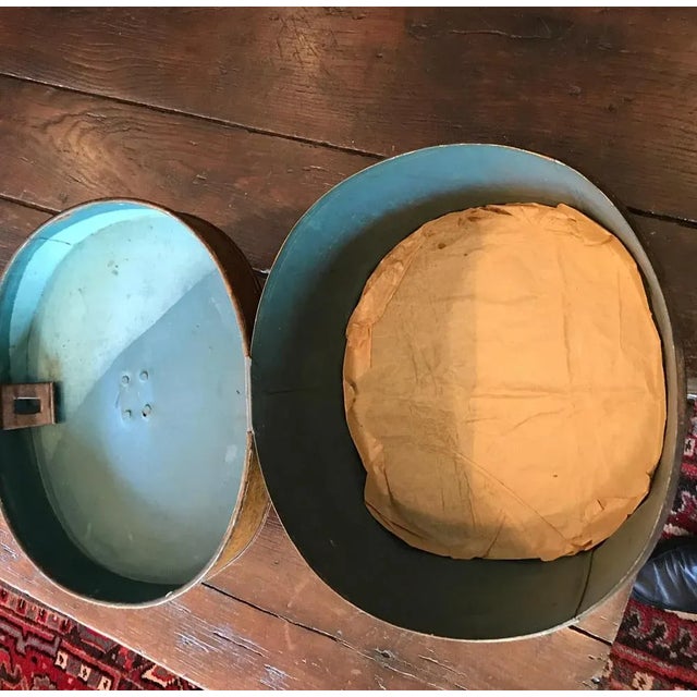 19th Century Empty Metal Hat Box, 1875 For Sale - Image 4 of 10