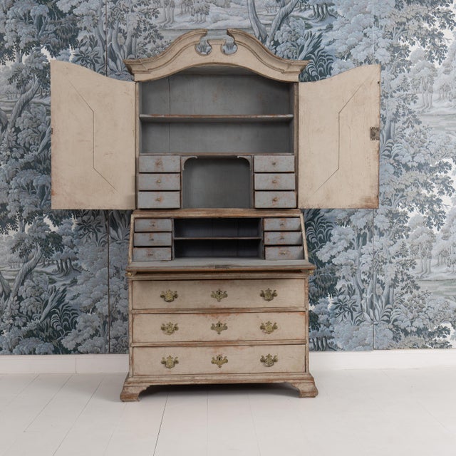 18th C. Swedish Gustavian Period Gray Painted Secretary With Library For Sale - Image 15 of 18