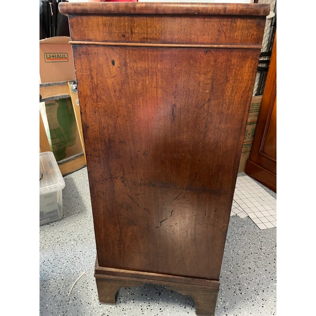Early 19th Century Mahogany Bowfront Dresser/Chest For Sale - Image 10 of 12