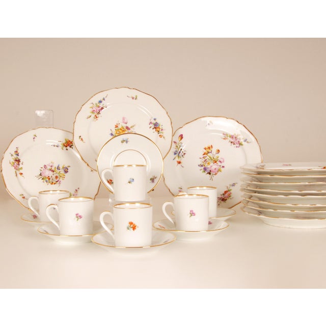 French Country 18th Century Porcelain Dishes Luncheon or Breakfast Set Floral Cabinet Cup Furstenberg - 23pcs For Sale - Image 3 of 18