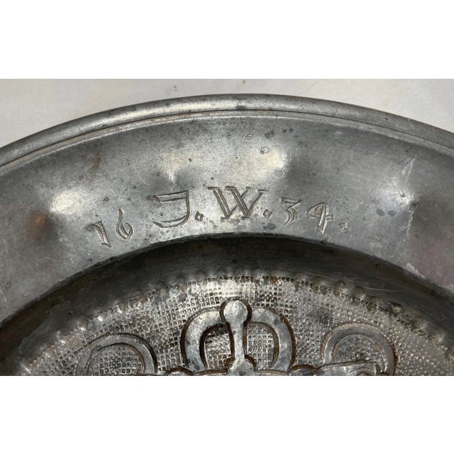 17th Century Rare Antique 1634 17th Century Engraved Hand Forged Pewter Eagle Dinner Plate For Sale - Image 5 of 9