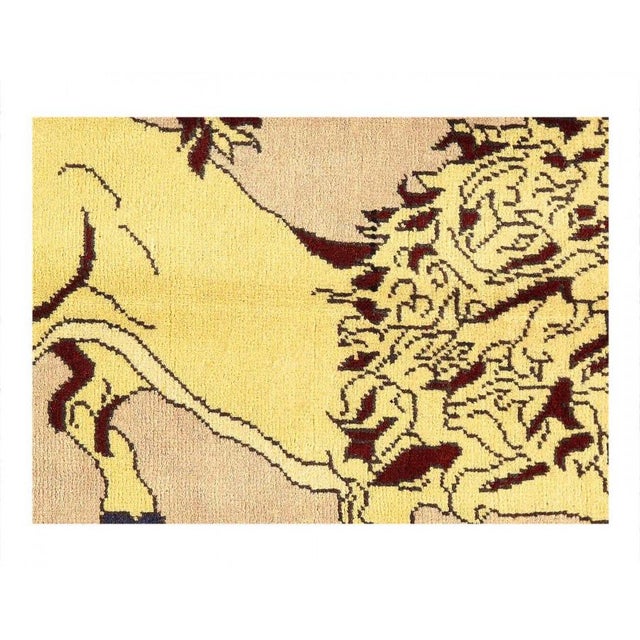 Thanks to its origin the carpet has been crafted in the most traditional craftsmanship over months of handicraft. With its...