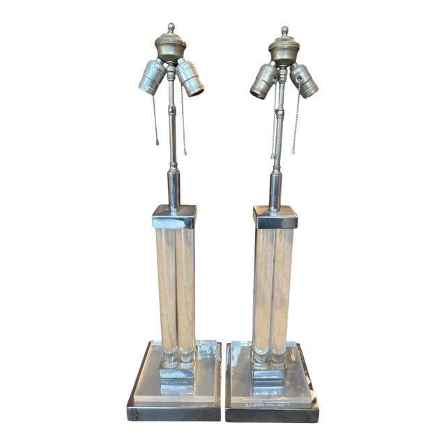 Pair of Mid Century Modern Lucite & Chrome Table Lamps For Sale