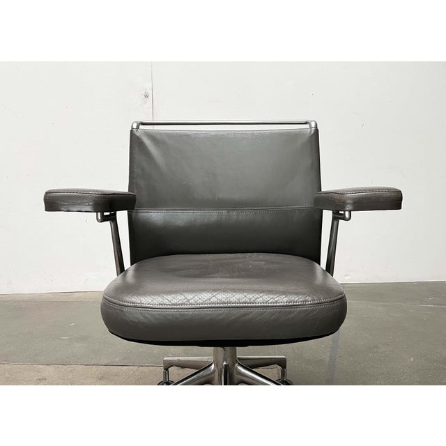 Metal Postmodern Model AC2 Swivel Armchairs in Leather by Antonio Cittero for Vitra, 1990s, Set of 4 For Sale - Image 7 of 18