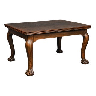 Extendable Dining Table in Oak For Sale