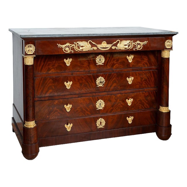 Antique Empire Style Chest of Drawers in Mahogany Veneer with a Gray Bardiglio Marble Top, France, Early 19th Century For Sale