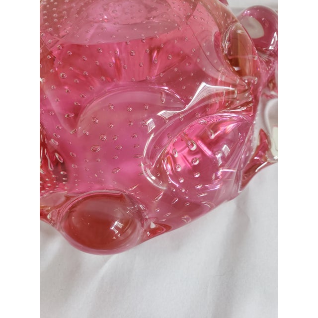 1950s Archimede Seguso Pink Raspberry Murano Attributed Glass Bullicante Bowls - Set of 2 For Sale - Image 9 of 12