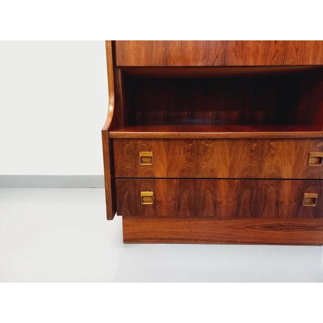 Vintage High Storage Unit in Rosewood, 1960s For Sale - Image 4 of 11