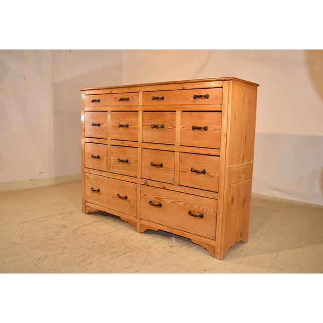 English Pine Fleet of Drawers, Circa 1930 For Sale In Greensboro - Image 6 of 10