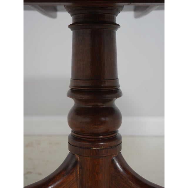 Antique English Oak Tilt-Top Round Breakfast Table For Sale In Philadelphia - Image 6 of 16