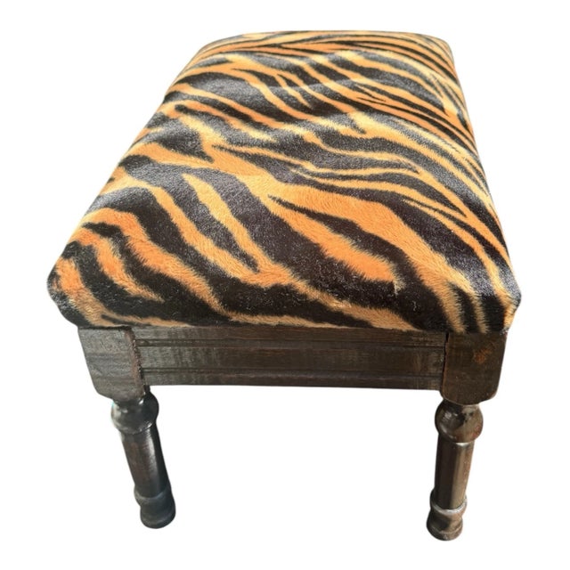 1920s English Mahogany Footstool With Turned Legs and Zebra Pattern Upholstery For Sale - Image 4 of 16