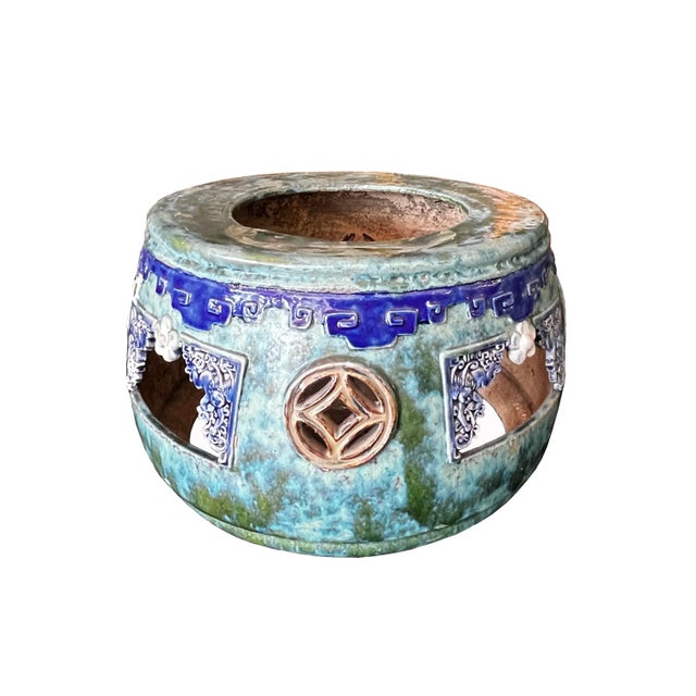 Chinoiserie Chinese Oriental Ceramic Turquoise Green Round Display Stand For Sale - Image 3 of 8