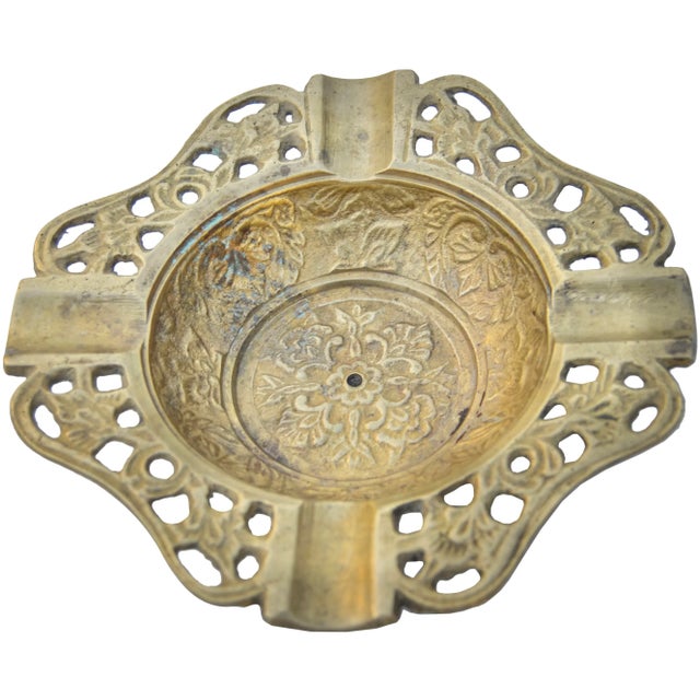 One-of-a-kind antique highly crafted, engraved and detailed Moroccan solid brass ashtray. Featuring an elaborate hand-...