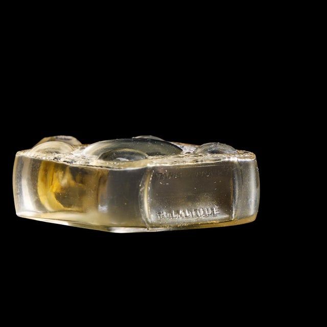 Early 20th Century René Lalique Les Cinq Fleurs French Glass Perfume Bottle For Sale - Image 5 of 5