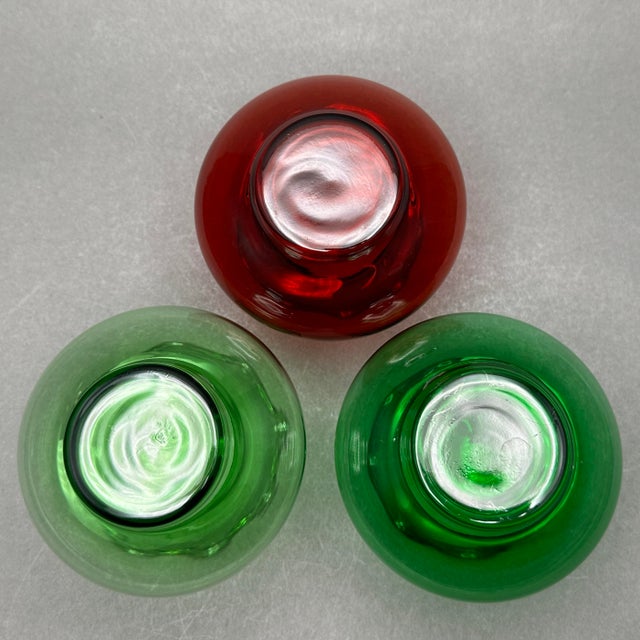 Green Vintage Anchor Hocking Squat Bud Vases With Ruffled Rims. Set of 3, 2 Green 1 Red For Sale - Image 8 of 8