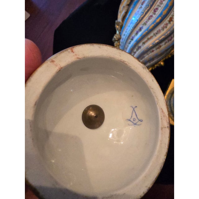 Antique Signed Sevres Pr Urns Raised Gold Roses For Sale - Image 11 of 14
