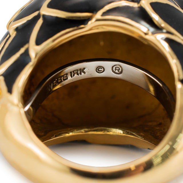 Gold Vintage David Webb Leaf Motif 18k Yellow Gold Black Enamel Dome Cocktail Ring, Size 5.5 For Sale - Image 8 of 9