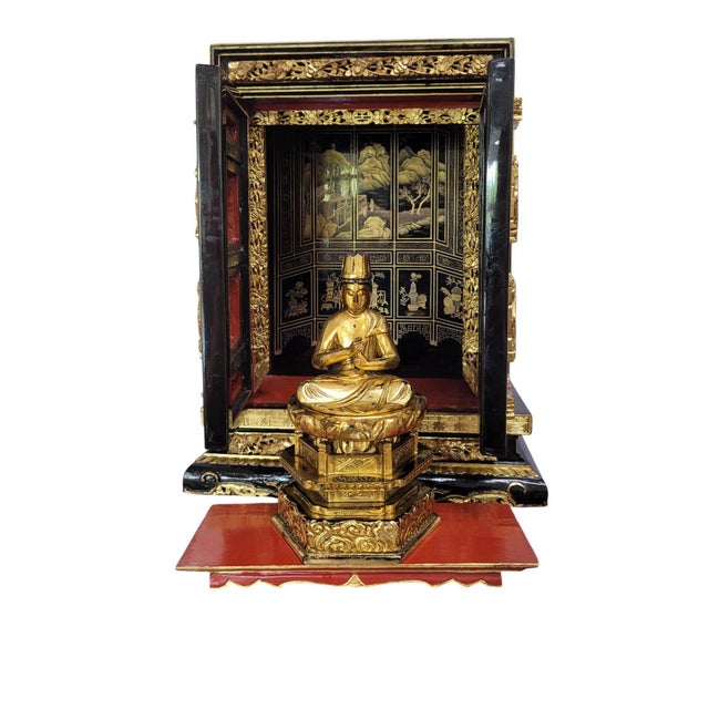 Antique Meiji/Taisho Japanese Lacquer & Gilt Butsudan Shrine With Dainichi Nyorai Buddha For Sale - Image 4 of 15