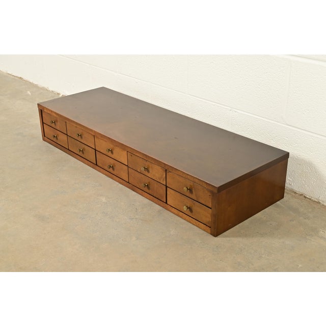 Mid-Century Modern Paul McCobb Planner Group Mid-Century Modern Solid Birch Ten-Drawer Jewelry Chest, 1950s For Sale - Image 3 of 11