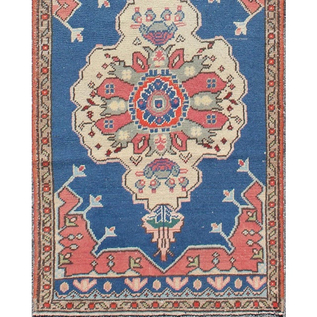 Tribal Grand Dual Medallion Oushak Vintage Runner From Turkey in Red and Blue For Sale - Image 3 of 9