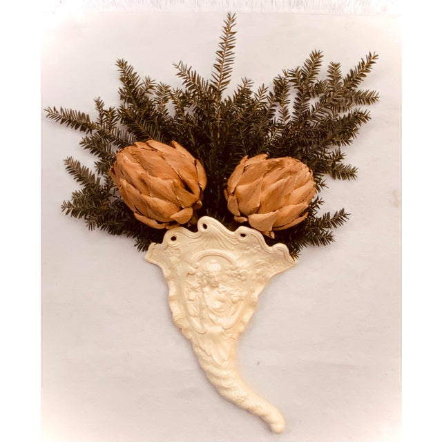 1960s Pair of Wedgwood Colonial Williamsburg Creamware Cornucopia Wall Pockets, For Sale - Image 9 of 18