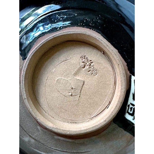 Rare Published Japanese Ceramic Bowl Makuzu Kozan with Original Inscribed Box - 2 Pieces For Sale - Image 12 of 12