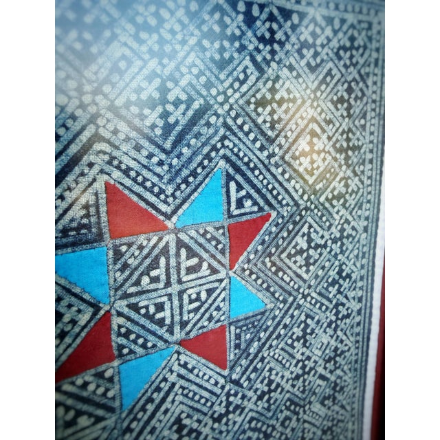 1970s Vintage Indigo Boho Textile Wall Art | Framed Geometric Textile | Red & Turquoise For Sale - Image 5 of 11
