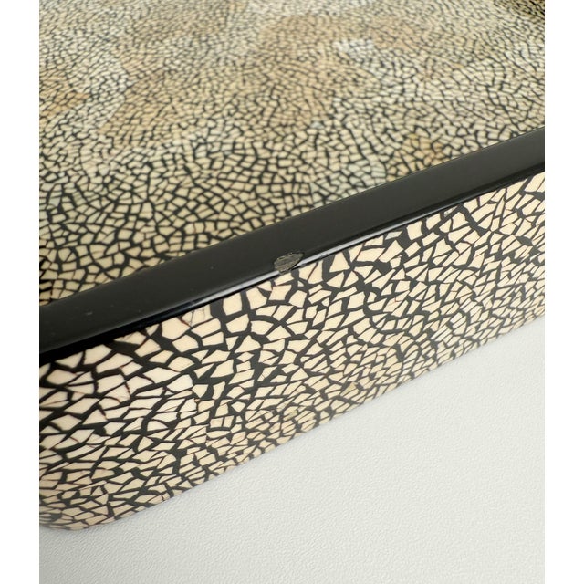 Eggshell Lacquer Jean Dunand Style Tray For Sale - Image 9 of 12