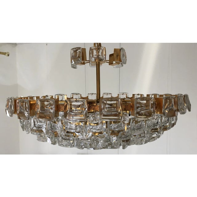 Large Brutalist Crystal & Gilded Brass Chandelier from Palwa For Sale - Image 11 of 12