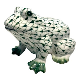 MCM Japanese Andrea by Sadek Herend Style Fishnet Pattern Porcelain Frog For Sale