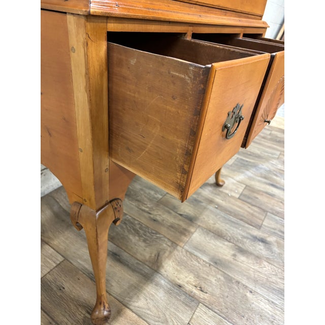 Brown Antique Flat Top Curly Maple or Tiger Maple Queen Anne Highboy Chest For Sale - Image 8 of 12