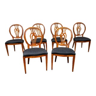 Late 20th Century Henredon Set of 6 Cherry Shield-Back Dining Chairs For Sale