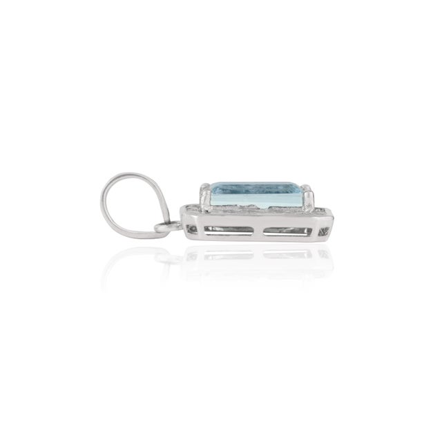 Metal Baguette Cut 1.7 Ct Aquamarine & Diamond Halo Pendant Charm in 925 Sterling Silver For Sale - Image 7 of 13