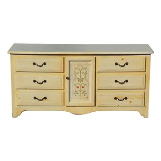 1970s Burlington House Furniture Lexington 9-Drawer Dresser For Sale