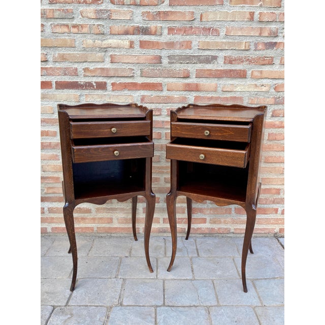 French Provincial French Oak Nightstands with 2 Drawers, 1890s, Set of 2 For Sale - Image 3 of 18