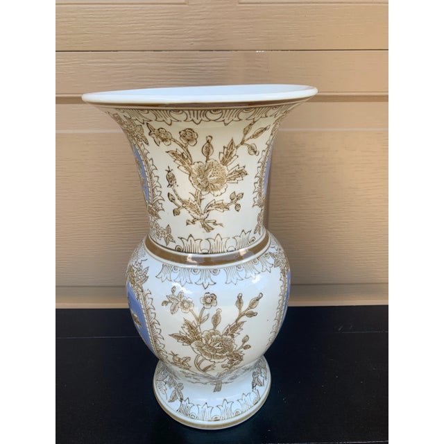 Late 20th-Century Chinoiserie Blue, White and Gold Porcelain Vase For Sale - Image 10 of 10