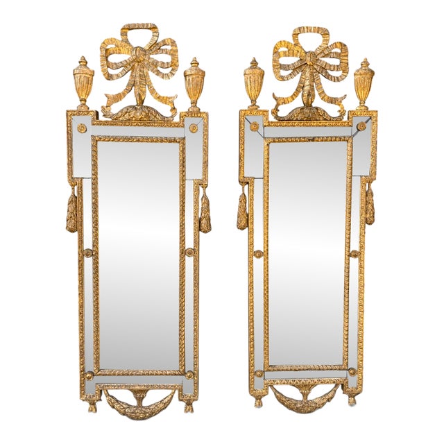Pair of 18th-Century Italian Neoclassical Giltwood Mirrors With Original Glass For Sale