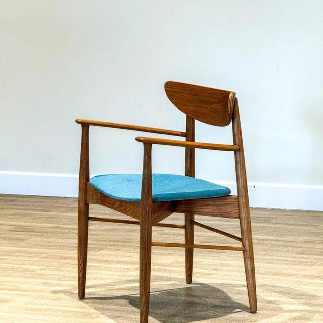Brown Mid-Century Danish Elm and Teak Lounge Chair For Sale - Image 8 of 9