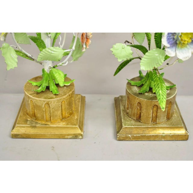 Vintage Italian Hollywood Regecy Painted Flower Iron Toleware Boudoir Lamps Pair For Sale In Philadelphia - Image 6 of 12