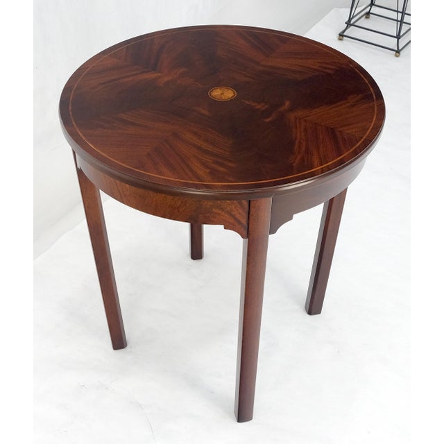 Inlaid Mahogany Bookmatched Veneer 26" Round Top Lamp Side Occasional Table For Sale - Image 9 of 10