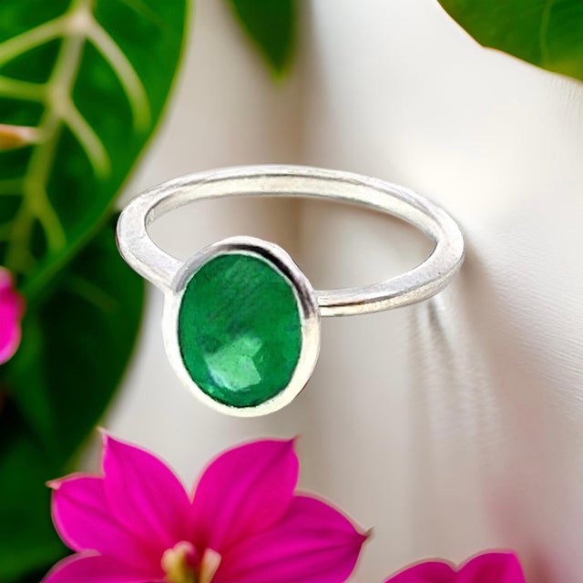 Traditional Natural Solitaire Emerald Ring Size 6.5 14k White Gold 2.5 Cts Certified For Sale - Image 3 of 14