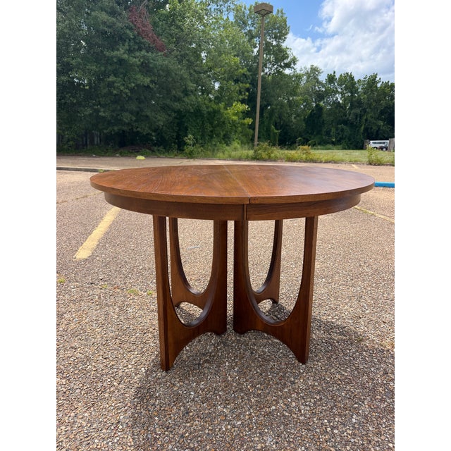 1960s 1960s Restored Broyhill Brasilia Dining Table and 4 Chairs For Sale - Image 5 of 10