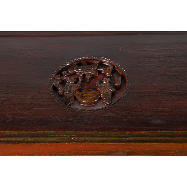 Mid 19th Century Chinese Qing Dynasty Carved Console Table with Mythical Animals For Sale - Image 4 of 13